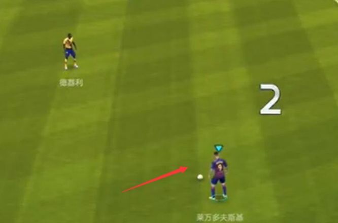 FIFA 22手柄怎么推射？